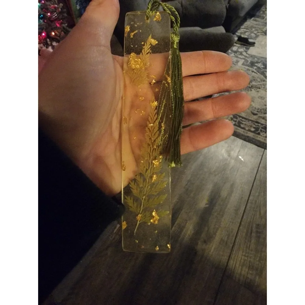 Vintage UV Glow Lucite Acrylic Bookmark With Gold Flakes & Florals, Green Tassel